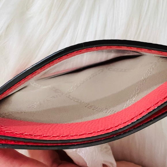 Michael Kors Jet Set Charm Small Chain ID Card Case - Picture 12 of 16